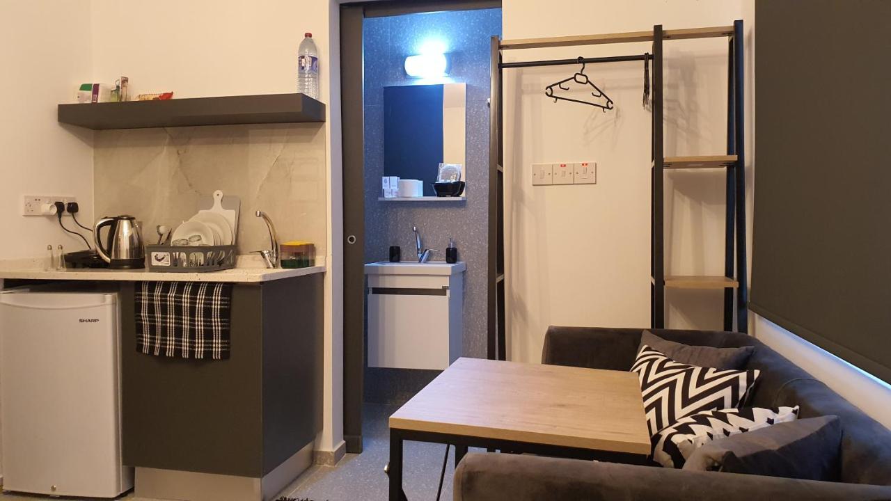 Mr. Studio In Ortakoy , North Nicosia + Wifi + Netflix Apartment Exterior foto