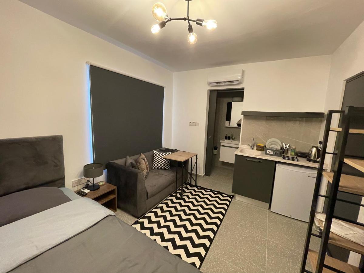 Mr. Studio In Ortakoy , North Nicosia + Wifi + Netflix Apartment Exterior foto