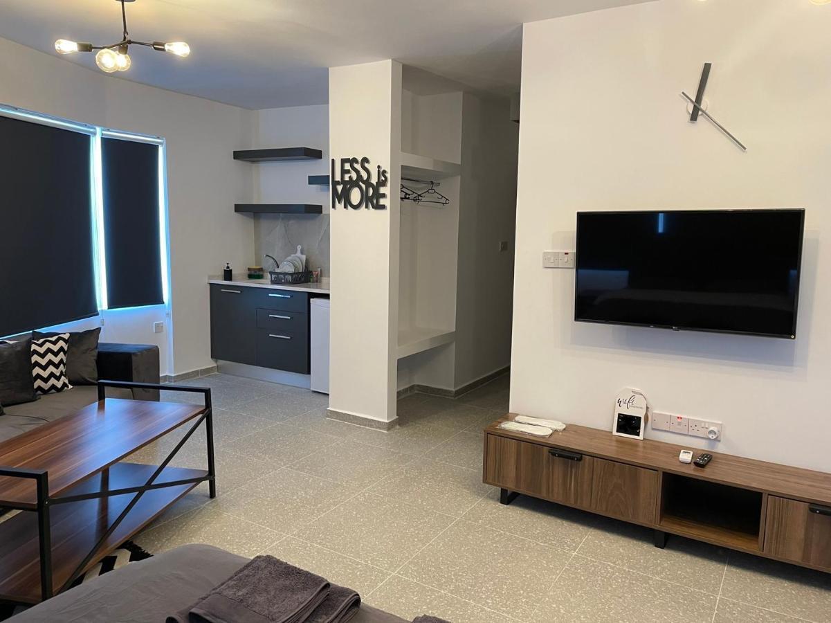 Mr. Studio In Ortakoy , North Nicosia + Wifi + Netflix Apartment Exterior foto