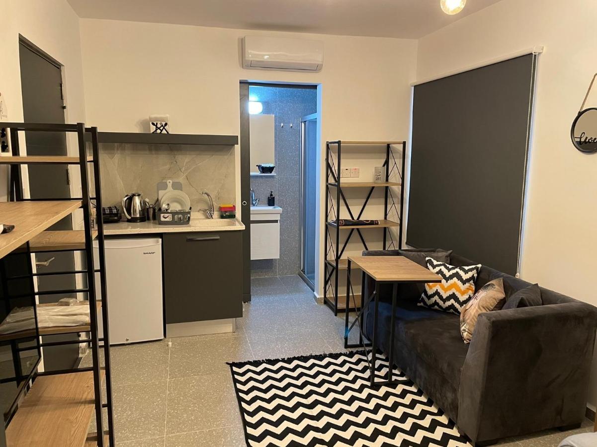 Mr. Studio In Ortakoy , North Nicosia + Wifi + Netflix Apartment Exterior foto