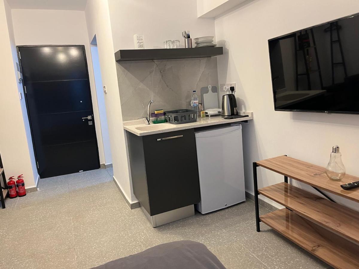 Mr. Studio In Ortakoy , North Nicosia + Wifi + Netflix Apartment Exterior foto